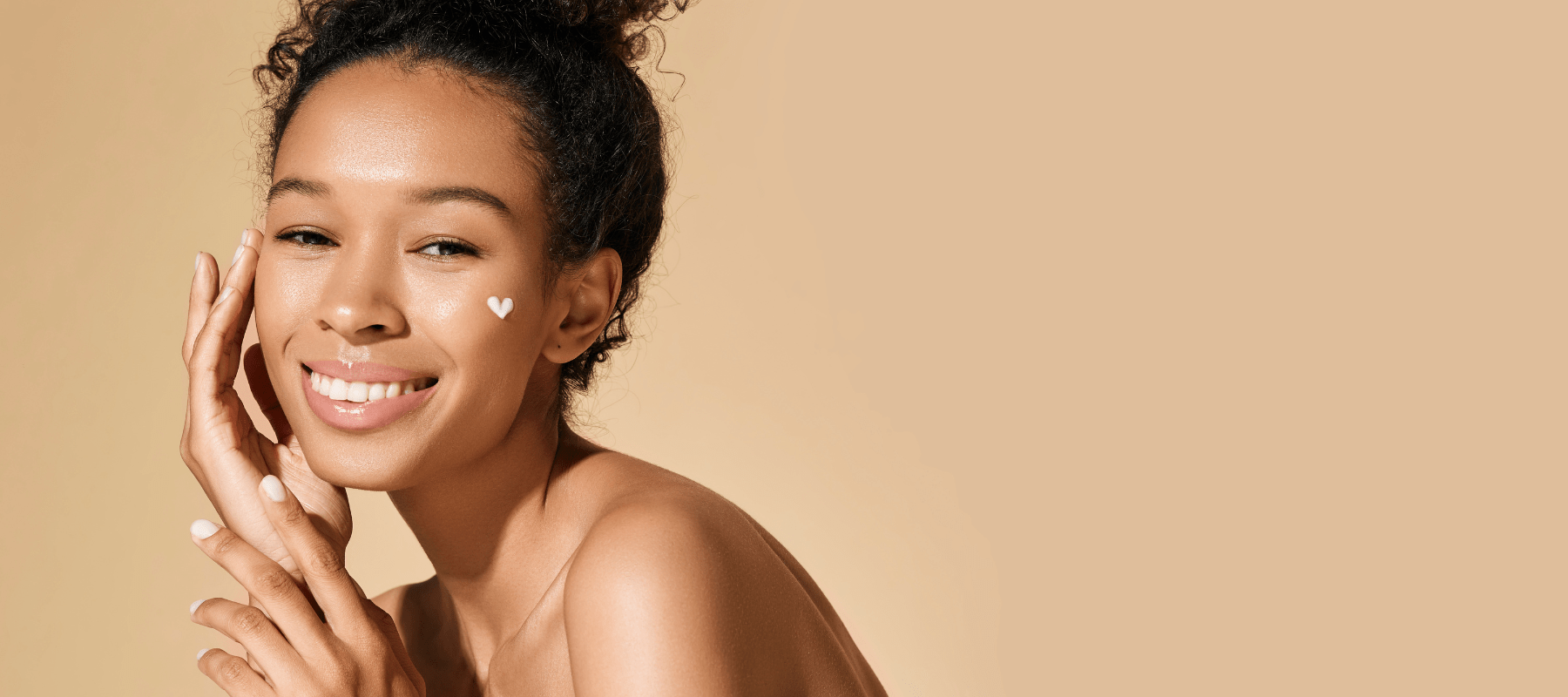 The Perfect Face Moisturizer for Your Sensitive Skin | The Pink Foundry